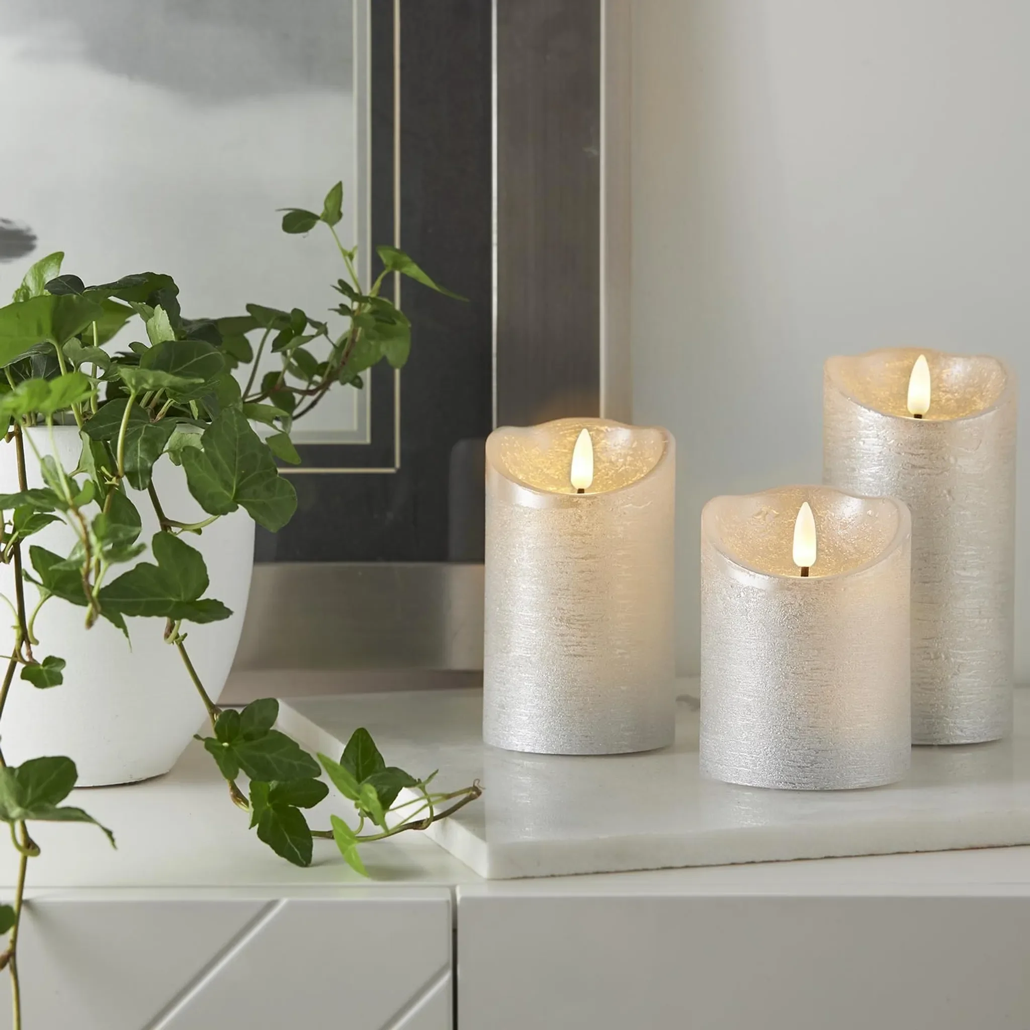 LED-Echtwachskerze „Flamme Rustic“ – Silber